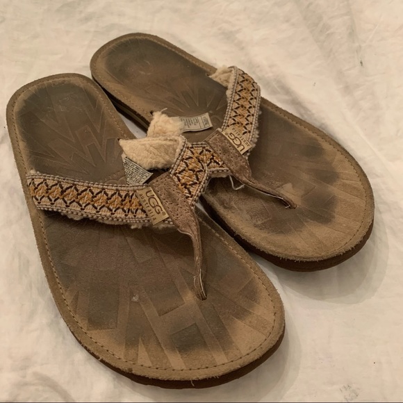 Ugg sheepskin flip flops men's size 12 beach pool - Picture 2 of 9